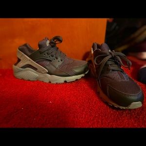 Huaraches olive green Rare colors.